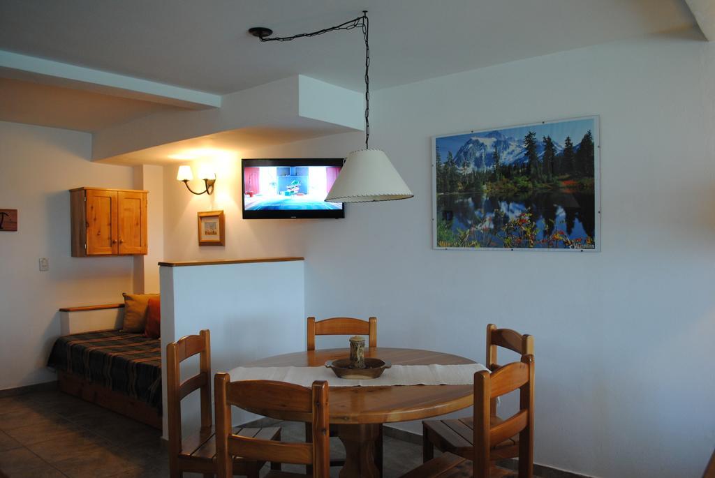 Alun Bungalows Apart San Carlos de Bariloche Zimmer foto