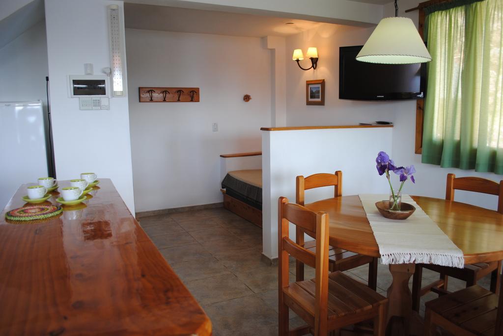 Alun Bungalows Apart San Carlos de Bariloche Zimmer foto